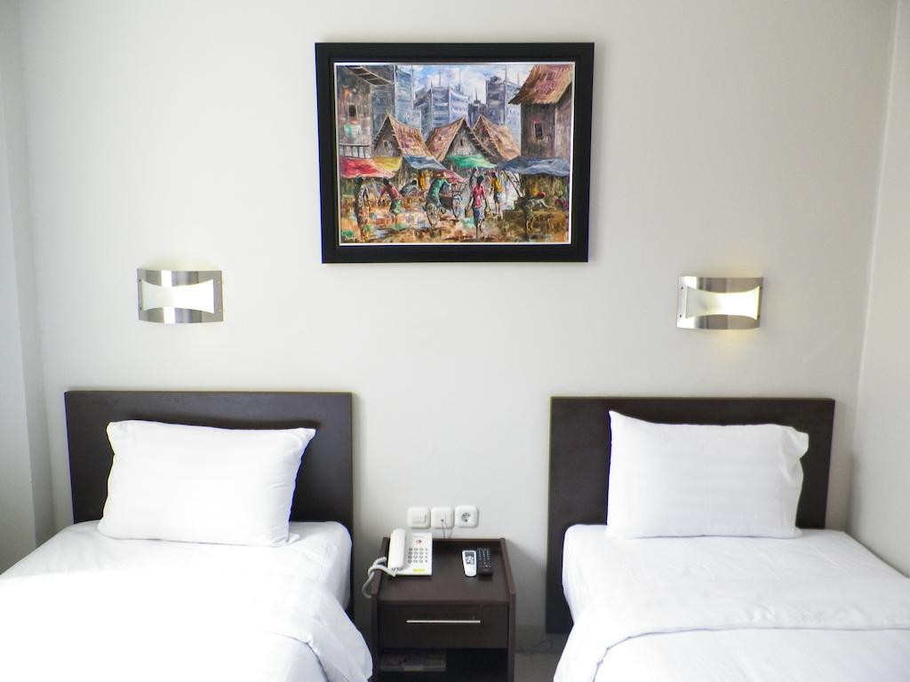 Lj Hotel Bandung Zimmer foto